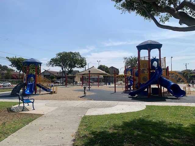Mas Fukai Park - Image 1