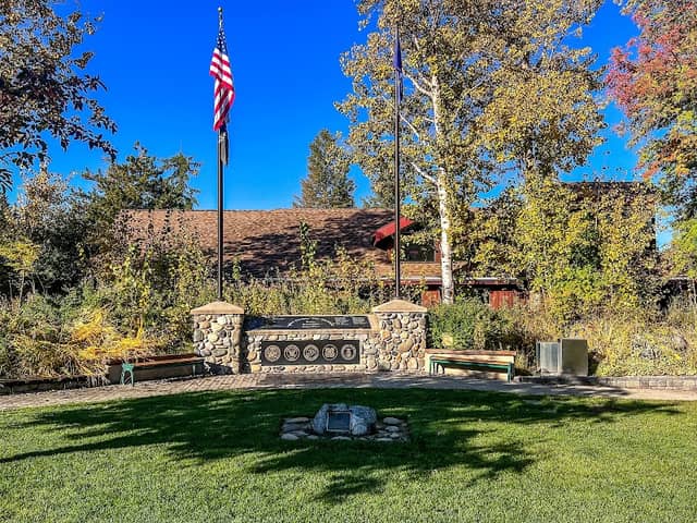 Veteran's Park - Image 2