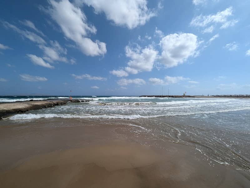 Gouves breakwater - Image 1