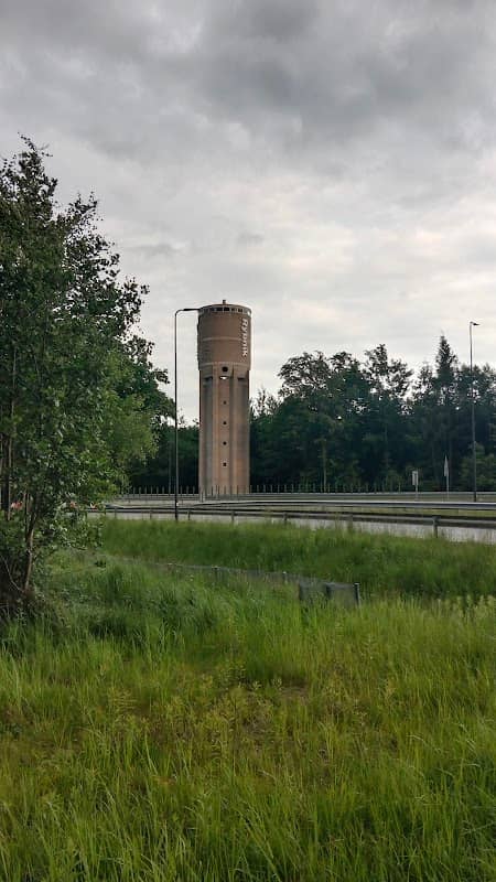 Zabytkowa wieża ciśnień z Neonem "Rybnik" - Image 1