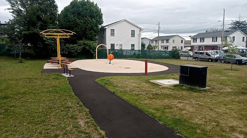 Pina Park - Image 1
