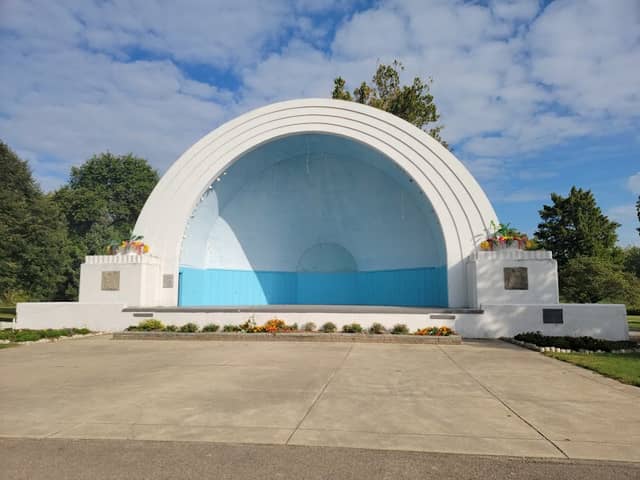 Island MetroPark - Image 1