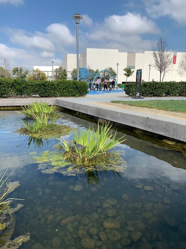 Collection Park - Image 1