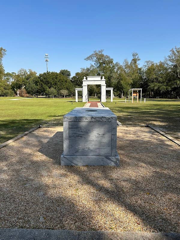 Tomb of the Unknown Confederate Soldier - Image 2