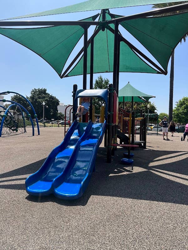 Library Park - Image 2