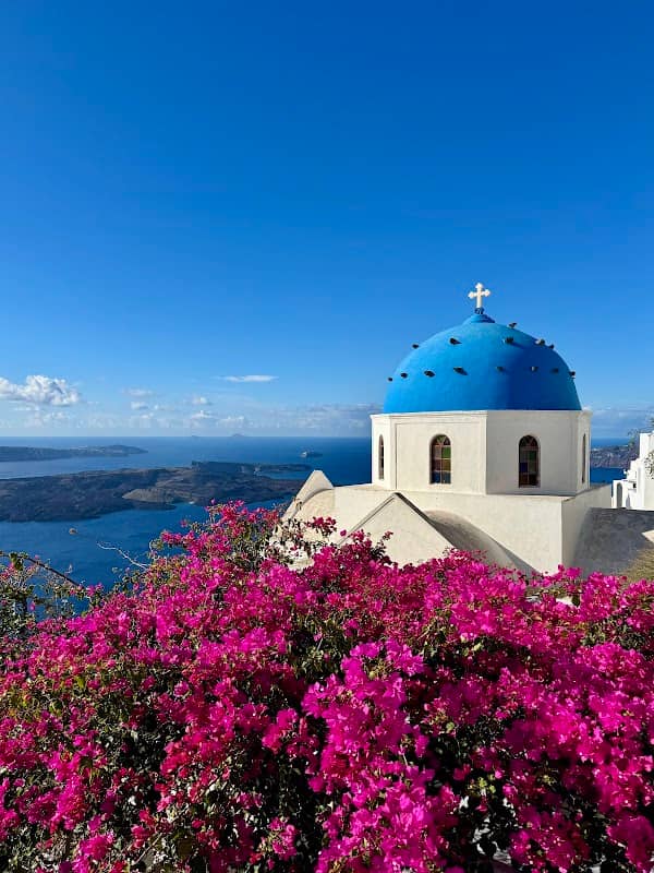 View of Blue Dome of Imerovigli - Image 1