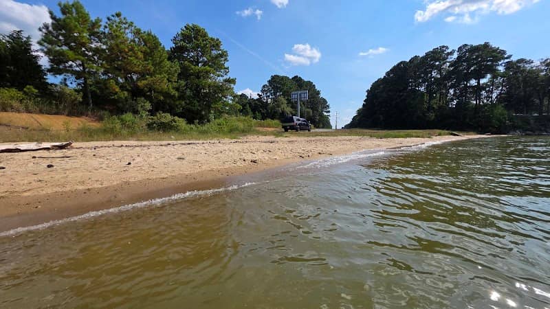 Norris Bridge Beach - Image 2