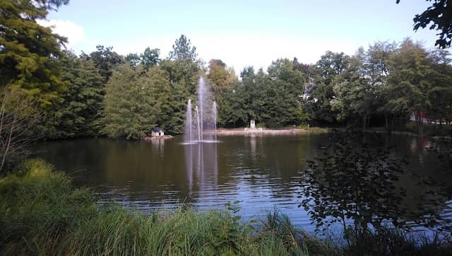 Anton Burger Brunnen - Image 2