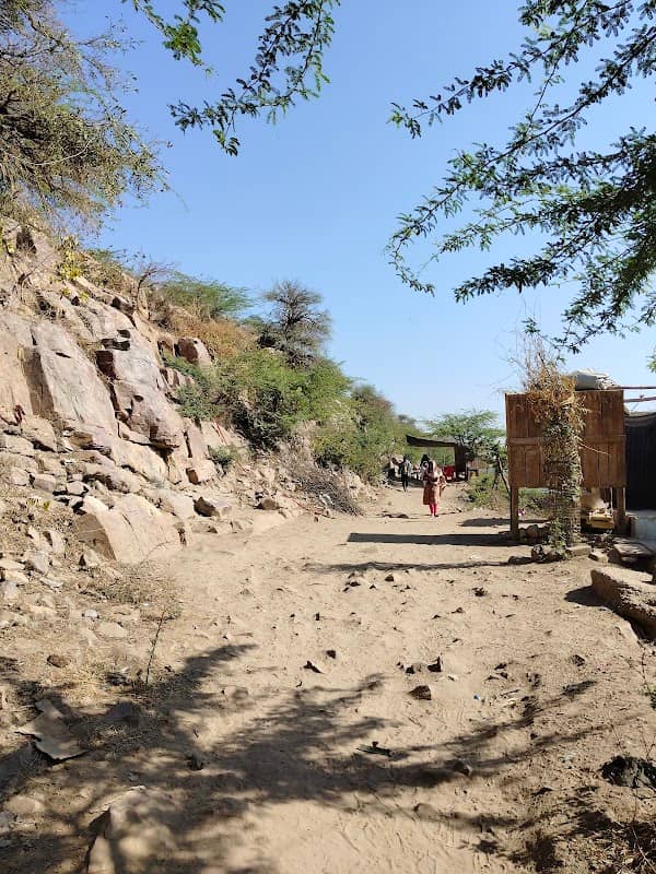 Govardhan Parikrama Marg - Image 2