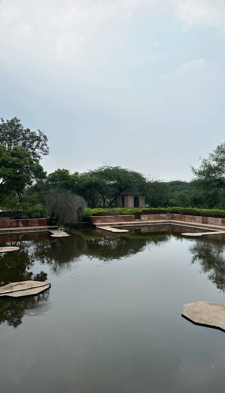 Govardhan Parikrama Marg - Image 1