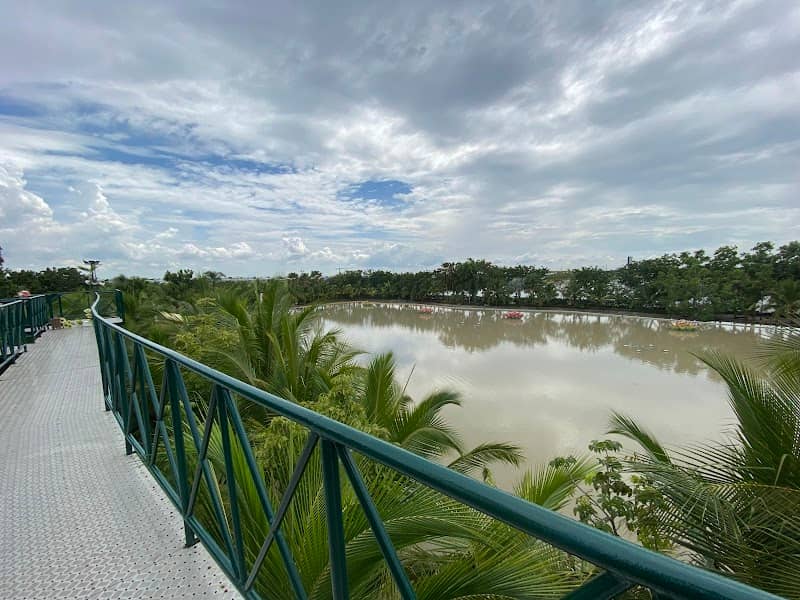 สกายวอล์ค บึงคำพร้อย Bueng Kham Phroi Skywalk - Image 1