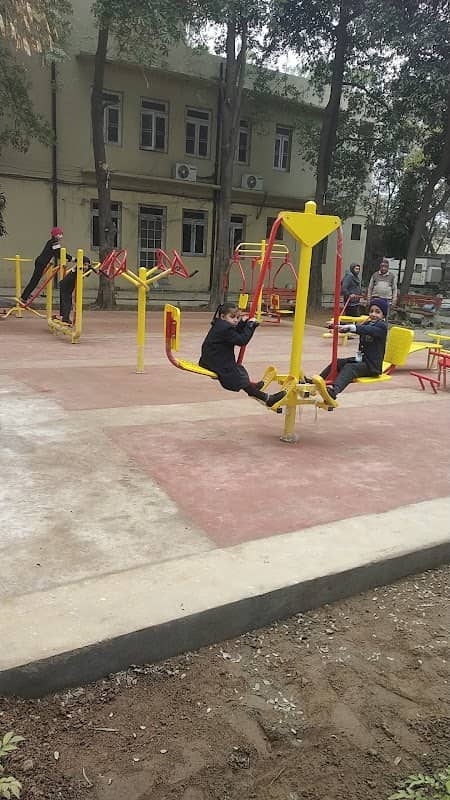 PARK - Image 1