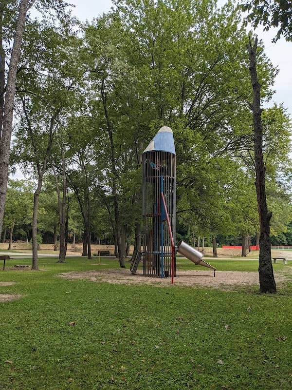 Hutson Memorial Park - Image 1