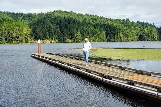 Tahkenitch Lake - Image 1