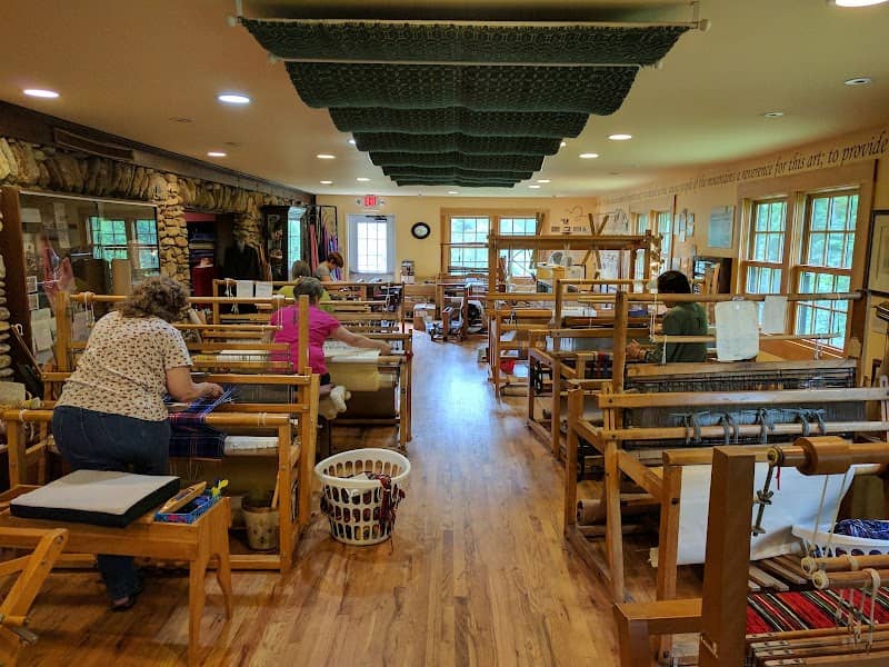Crossnore Weavers & Gallery - Image 1