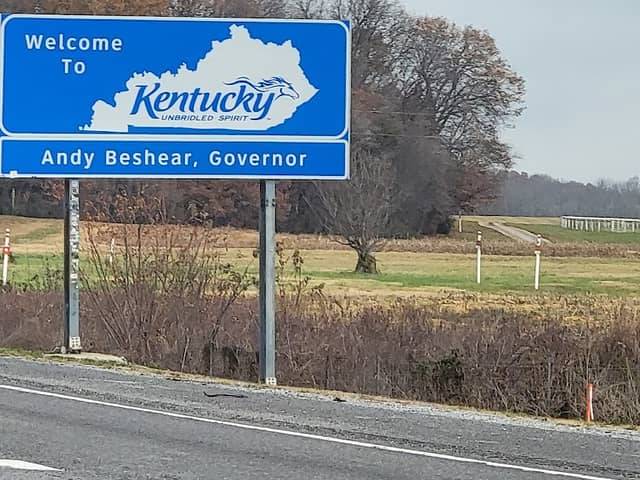 Kentucky Welcome Sign - Image 1