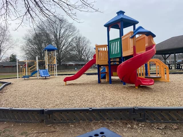 Yancey Park - Image 1
