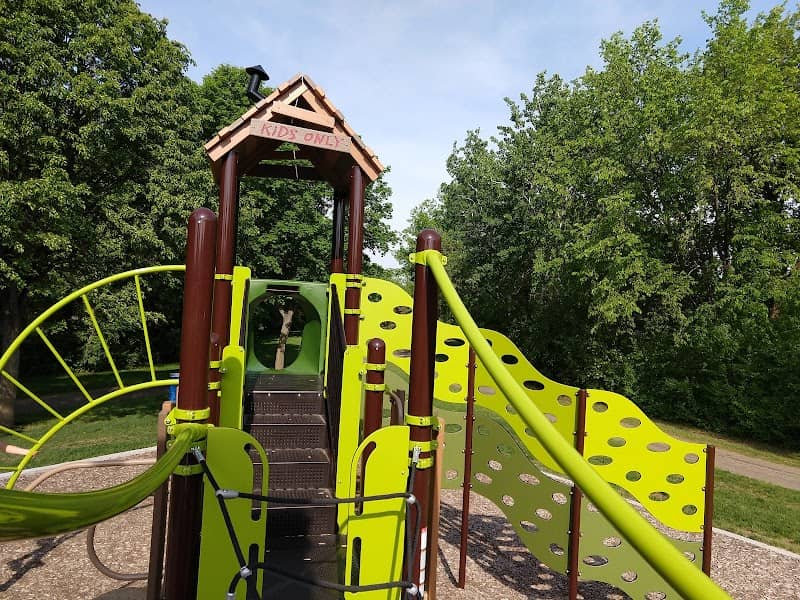 Oak Shores Park - Image 3