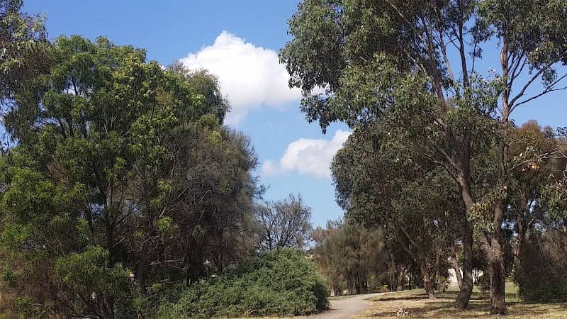 Everest Park - Image 1