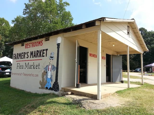 Davidson Farmer's Flea Market - Image 2