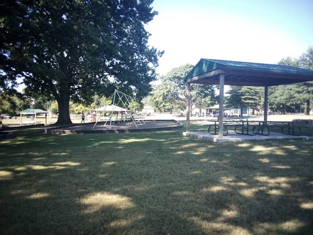 Shively Park - Image 2