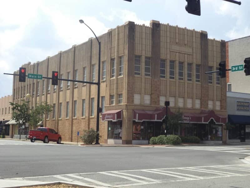 Tifton Commercial Historic District - Image 1