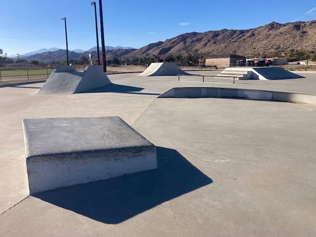 Community Center Park - Image 2