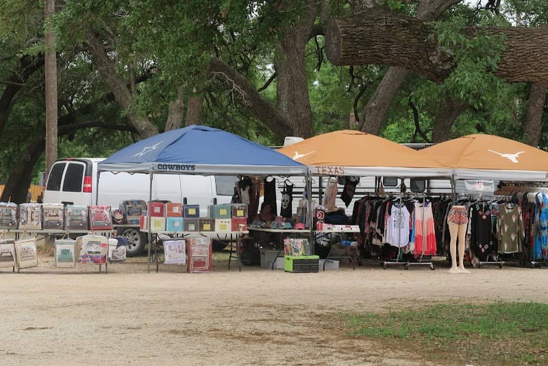 Buffalo Gap Flea Market - Image 3