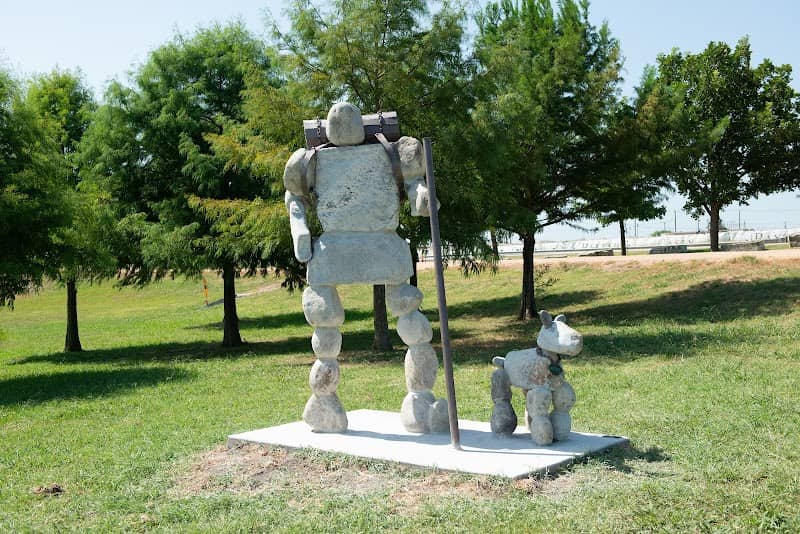Rockman & Pebble Sculpture - Image 3