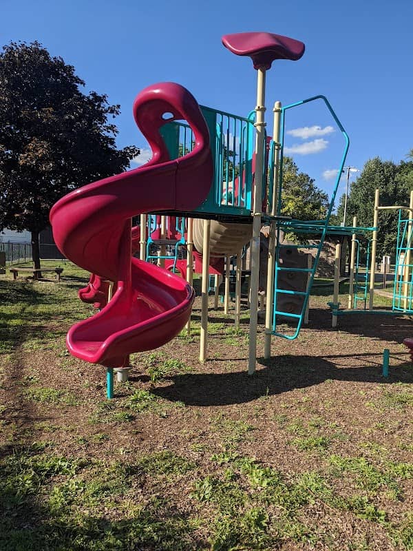Smirz Park - Image 1