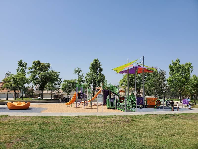 Heritage Circle Park - Image 1