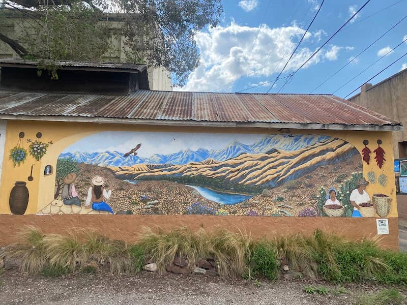 Art Alley - Image 1