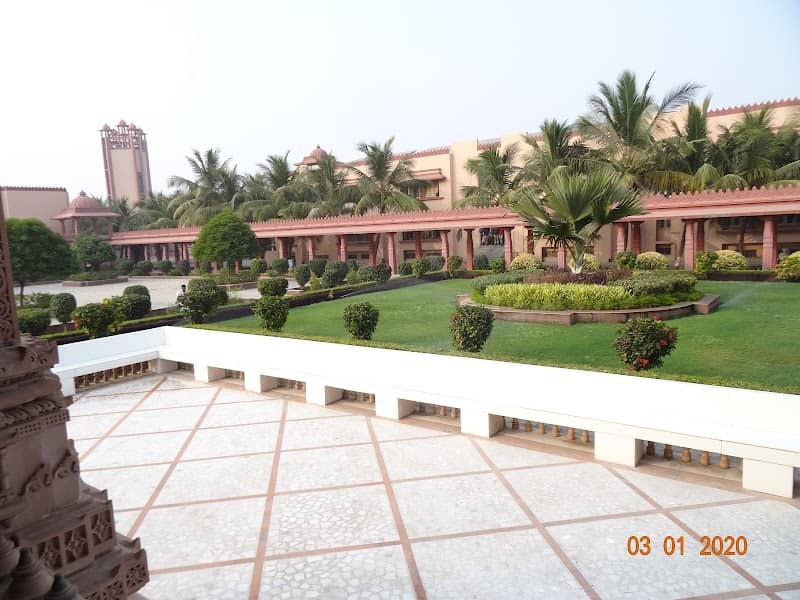 North-Western Park - - Image 1