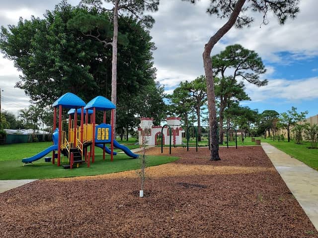 Forest Hills Park - Image 1