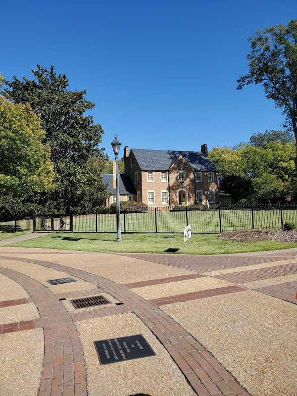 Harrison Plaza Fountain - Image 3