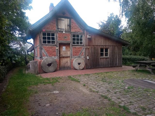 Ehrenmal Göxe - Image 1