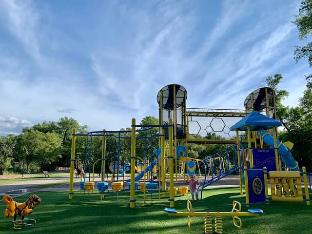 West Medicine Lake Park - Image 2
