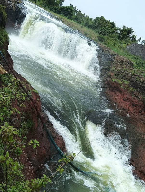 धबधबा (waterfall) - Image 1