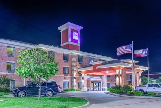 Sleep Inn & Suites Hewitt - South Waco - Image 1