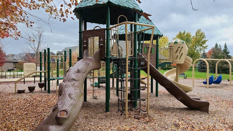 Lake Hills Park - Image 1