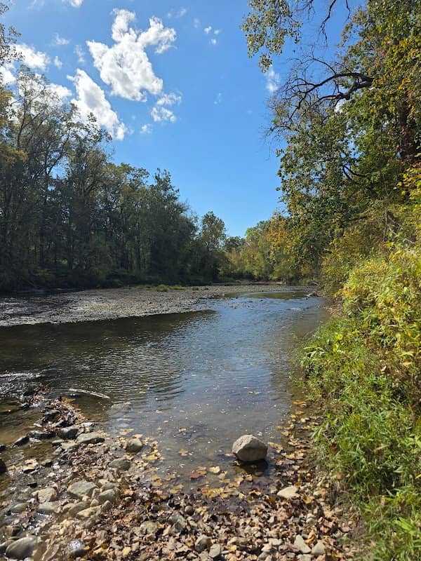 Old River Farm Picnic Area - Image 1