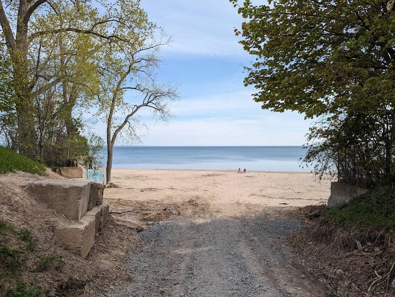 Crescent Beach Park - Image 1