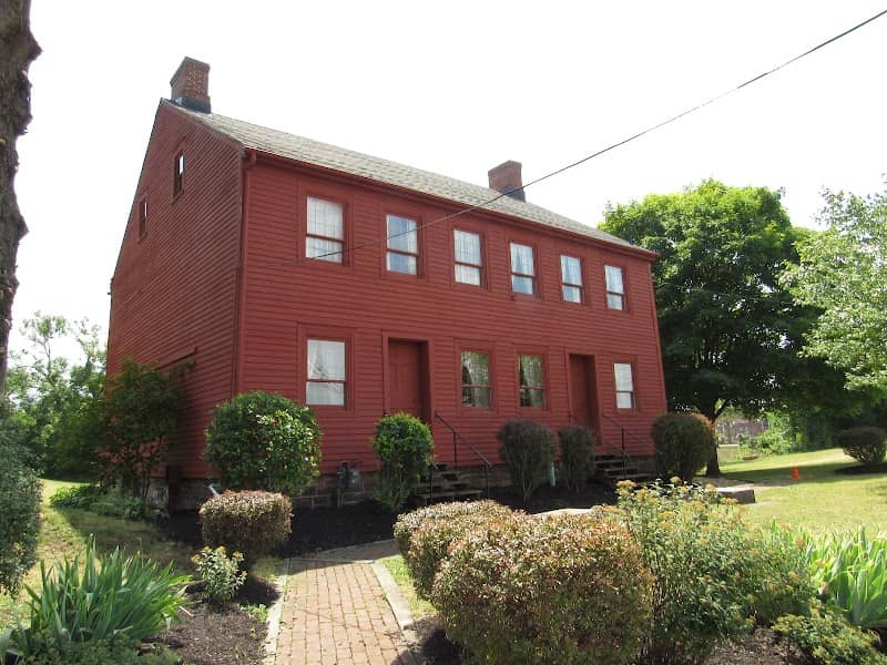 Long Homestead Historical Museum - Image 2