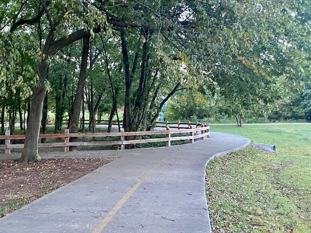 Cambridge Park - Image 2
