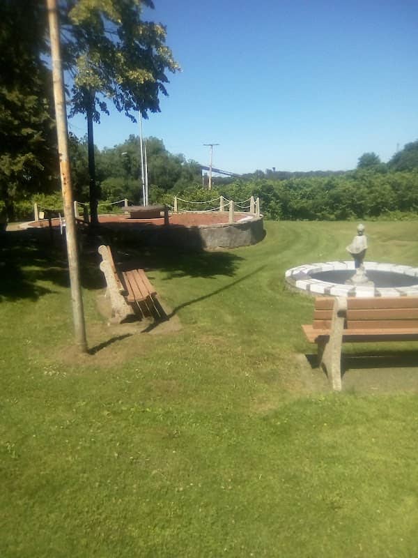 Port Of Conneaut Marine Memorial Park - Image 2