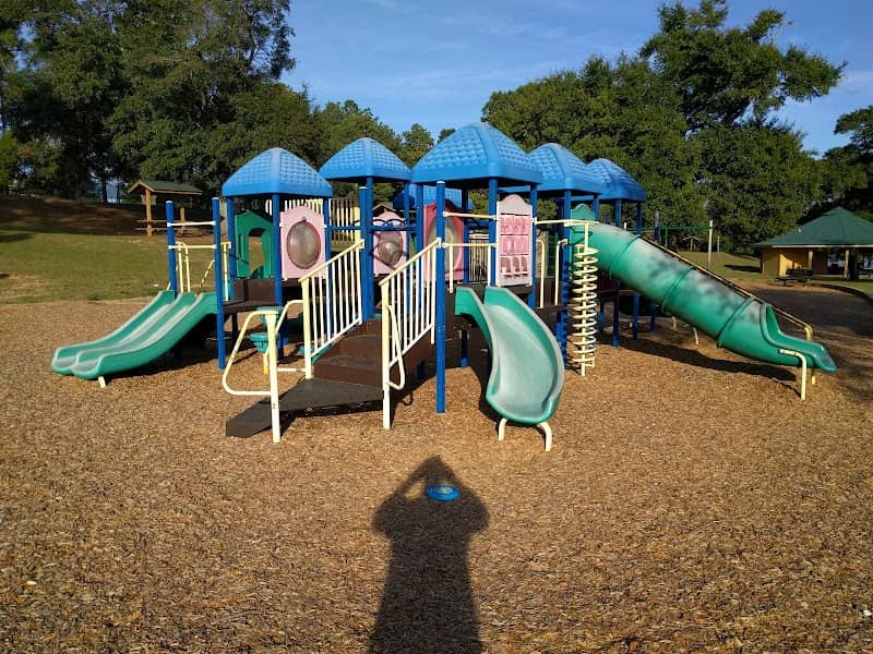 Bayview Park - Image 2
