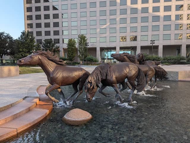 The Mustangs of Las Colinas Sculpture and Museum and Visitors Center - Image 1