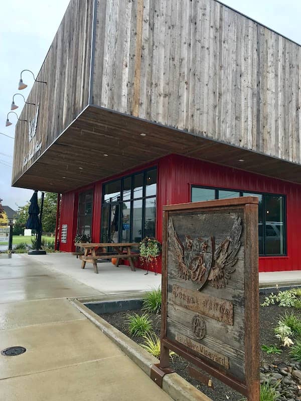 Purple Hands Winery and Urban Tasting Room - Image 1