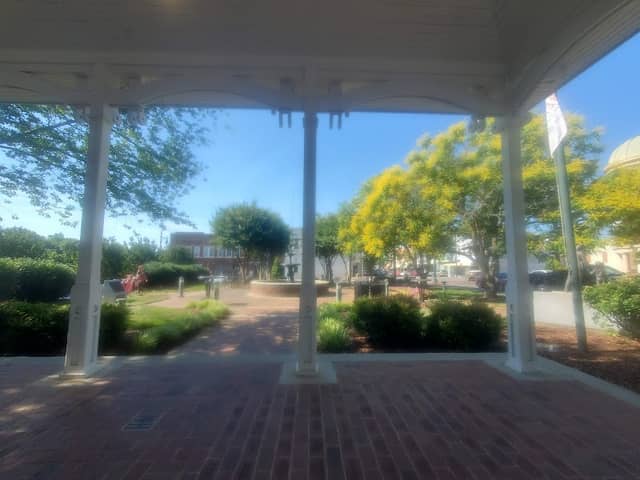 Main Street Town Square - Image 1