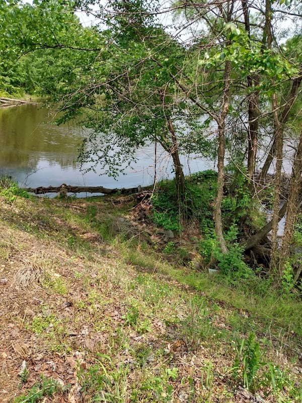 Indian Head Rail Trail Parking - Image 2